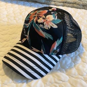 Roxy hat